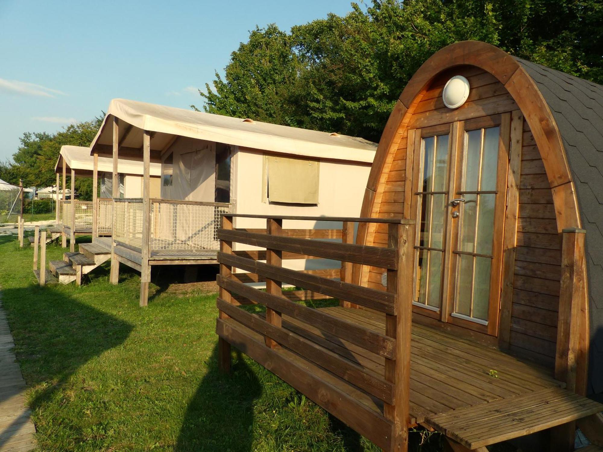 Camping Du Pontis Verteillac Buitenkant foto