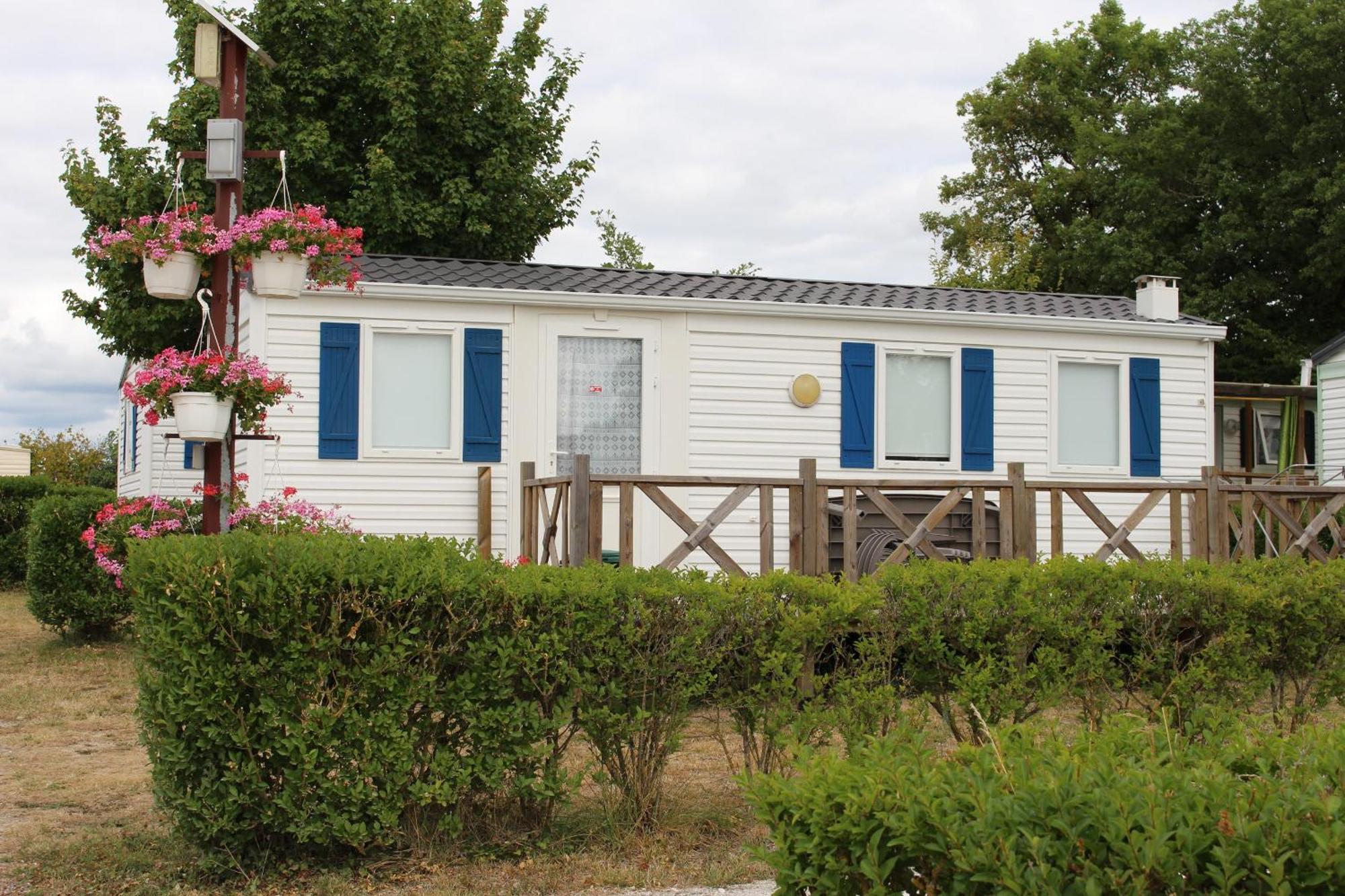 Camping Du Pontis Verteillac Buitenkant foto