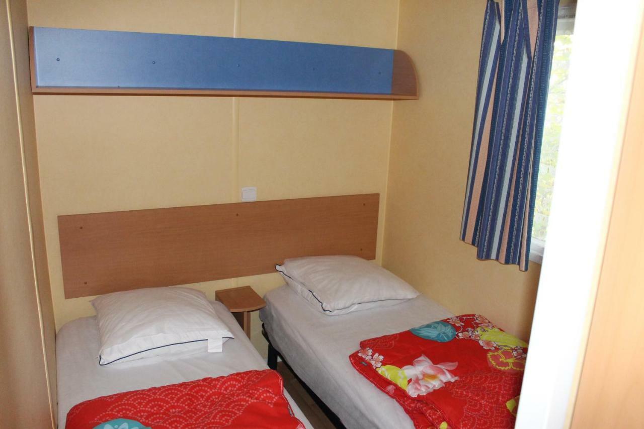 Camping Du Pontis Verteillac Buitenkant foto