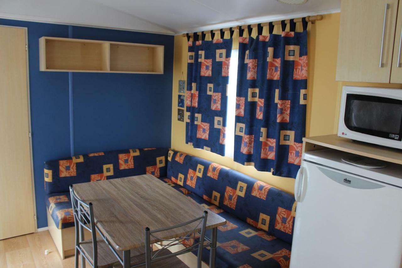 Camping Du Pontis Verteillac Buitenkant foto