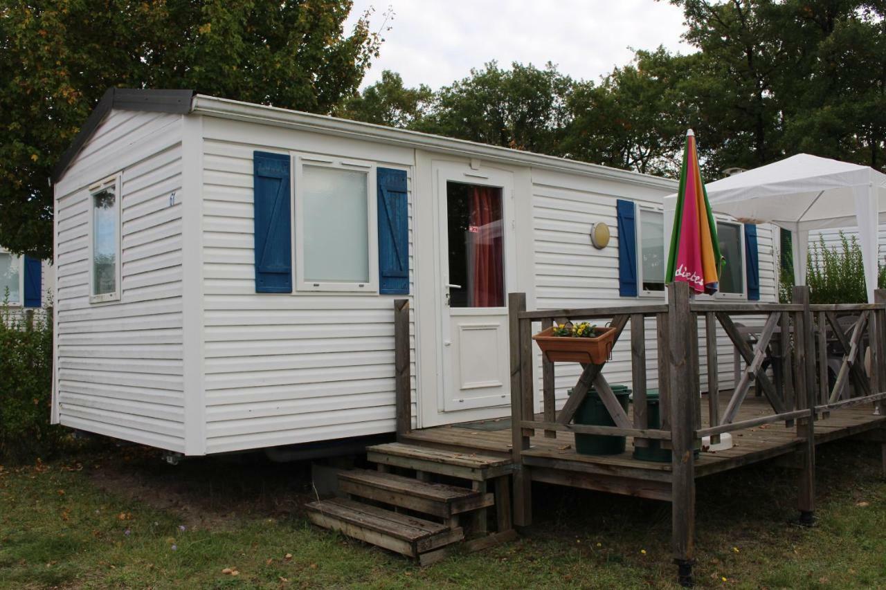 Camping Du Pontis Verteillac Buitenkant foto