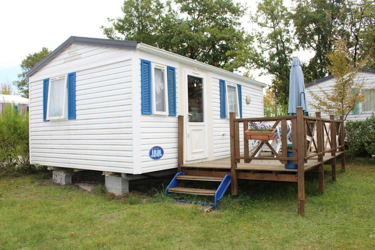 Camping Du Pontis Verteillac Buitenkant foto