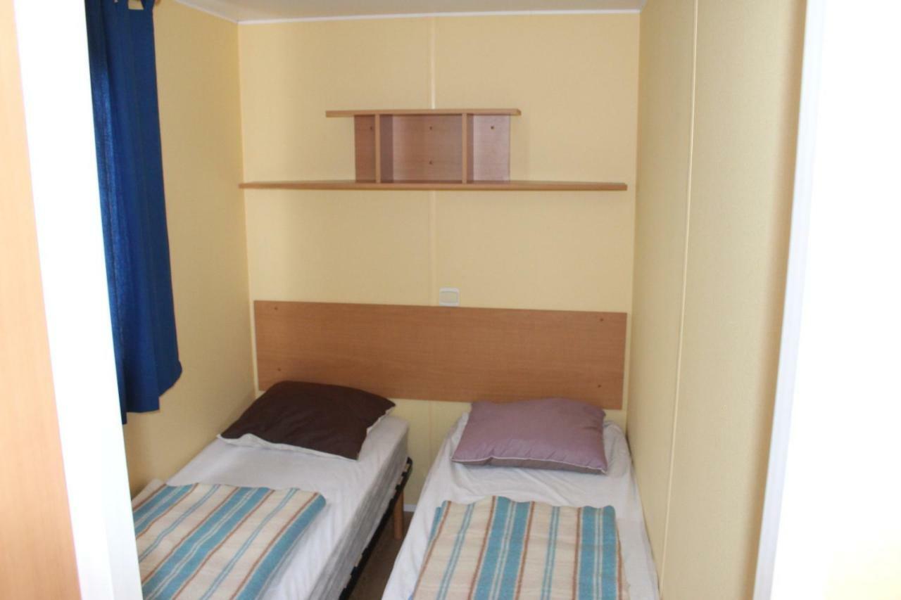 Camping Du Pontis Verteillac Buitenkant foto